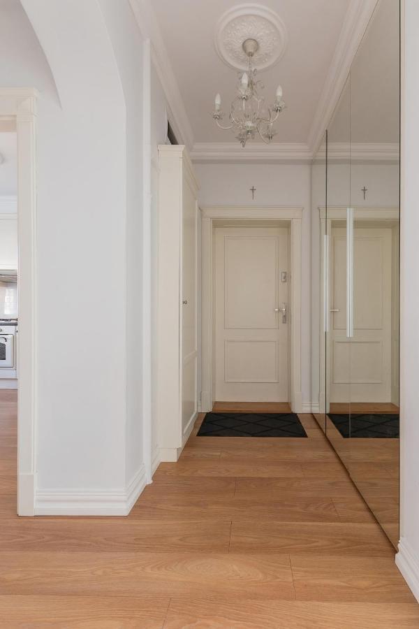 Апартаменти Elegant Near Old Town - Free Parking Гданськ Екстер'єр фото